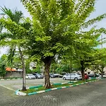 Plaza 68 Residence