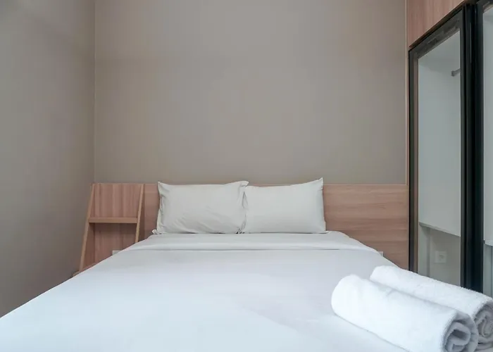 Comfortable Design Studio Apartment Ciputra International By Travelio