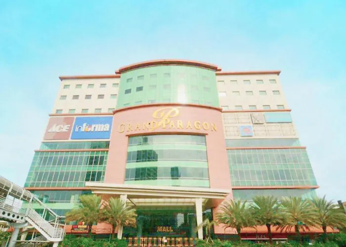 Grand Paragon Hotel