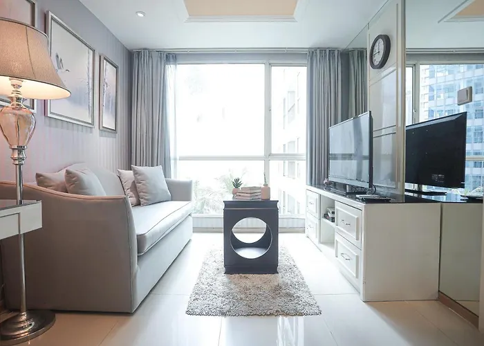 CLASSICA by Kozystay 1BR Apartment Next to Kota Kasablanka Mall