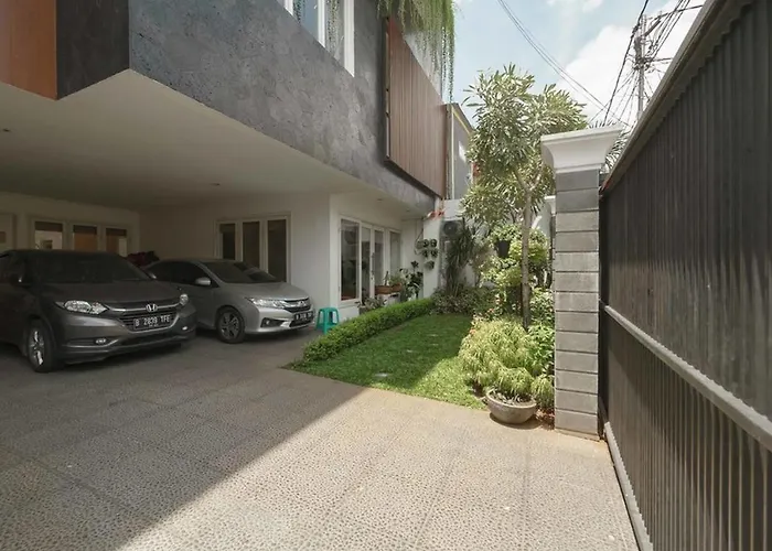 Wisma Kpbd Residence Syariah Mitra Reddoorz