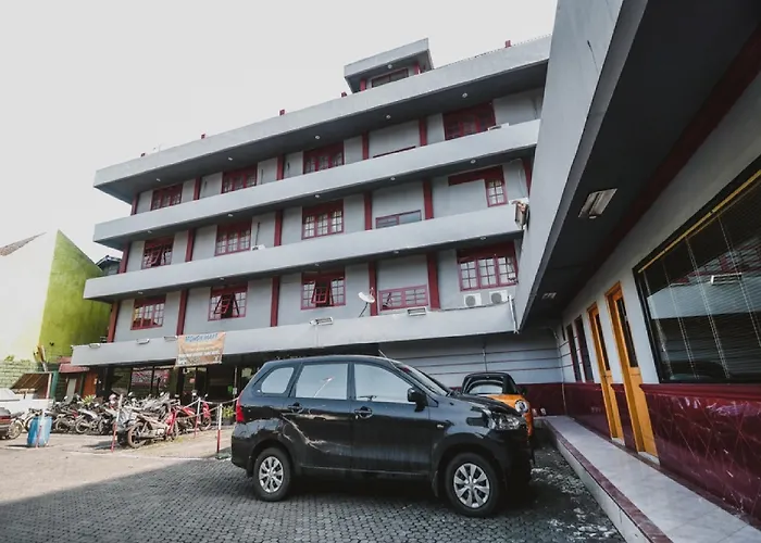 Reddoorz Plus Near Rscm Jakarta