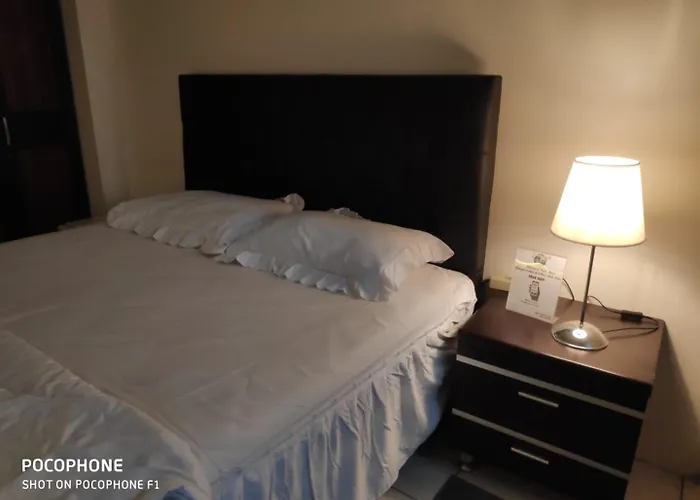 Dea Rooms Green Pramuka City
