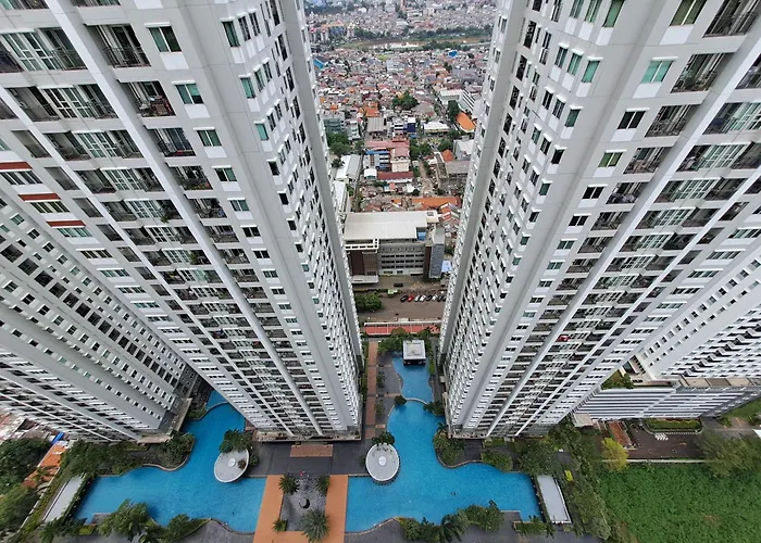 Strategic Apartment At City Center