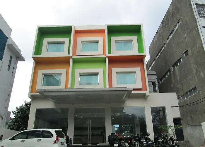 N2 Hotel