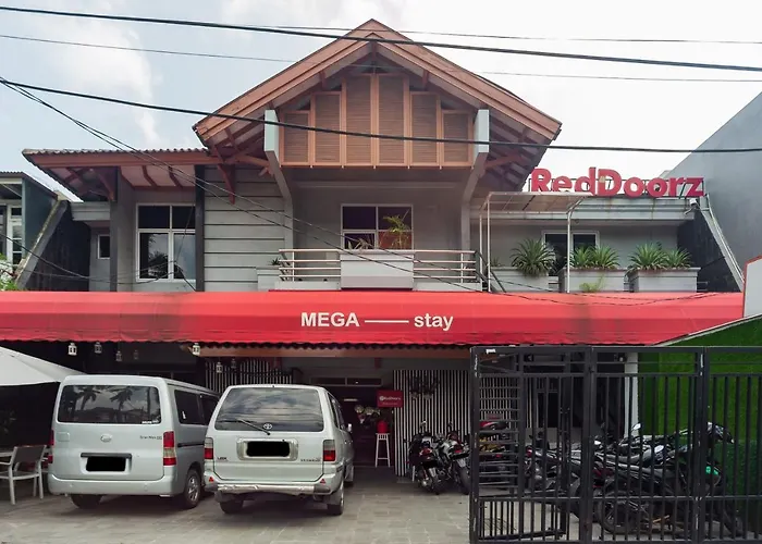 Reddoorz Plus Near Mall Kelapa Gading