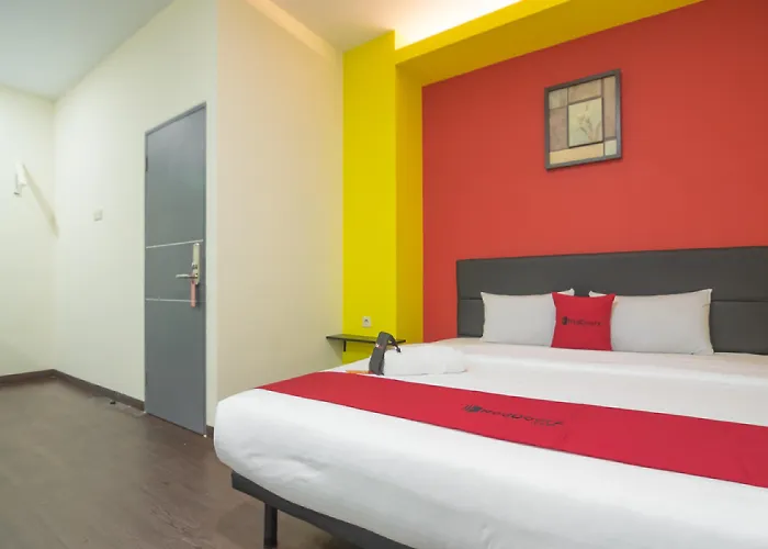 Reddoorz Near Itc Mangga Dua