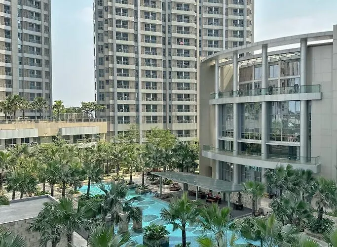 Studio, West Jakarta Oasis, Netflix, Pool, Mall