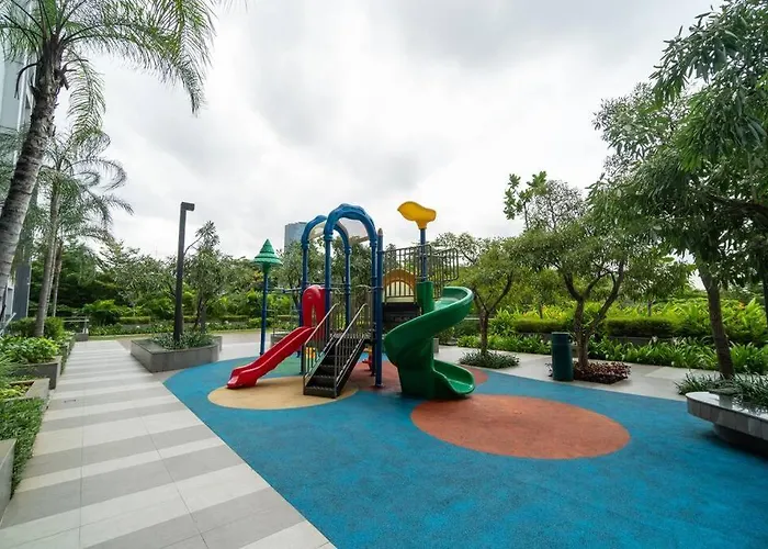 Luxury & Bright 2Br Chianti Tower Mall Access