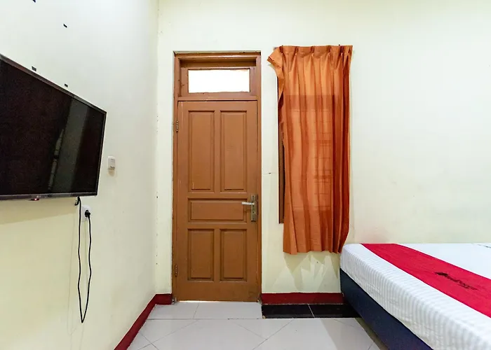Reddoorz Near Kelapa Gading