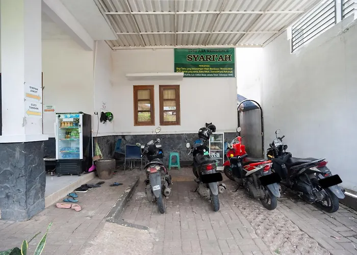 Reddoorz Syariah Near Pgc Cililitan