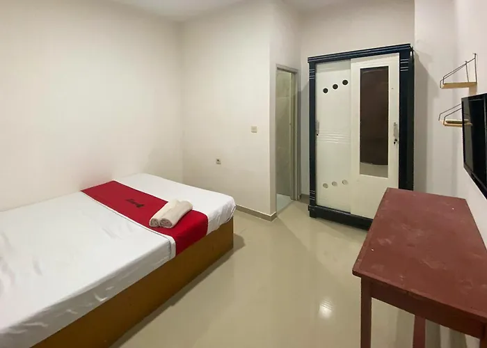 Reddoorz Near Pasar Baru 4