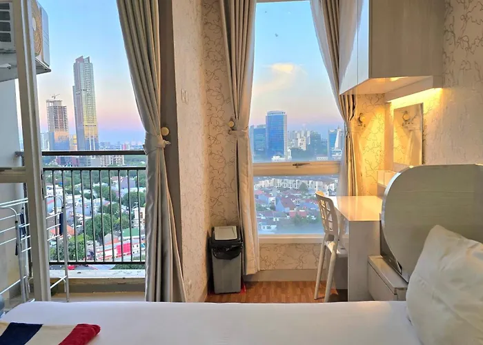 Studio Apartment Jiexpo Kemayoran Sunrise View -Min Stay 3 Nights-