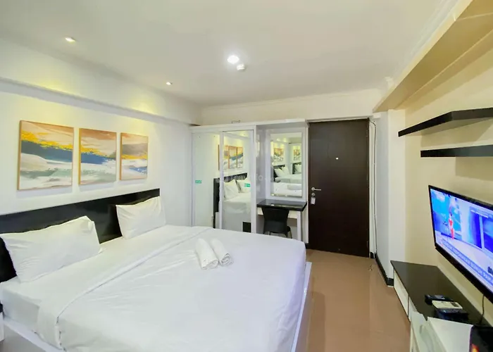 Comfortable Stay Studio At Kebagusan City Apartment By Travelio