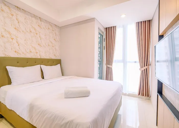 Comfort And Modern 1Br At Gold Coast Apartment By Travelio