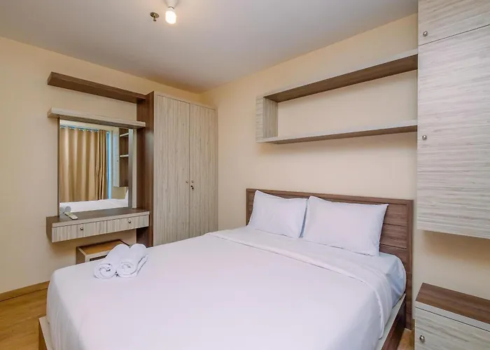 Comfortable And Warm 2Br At Tifolia Apartment By Travelio