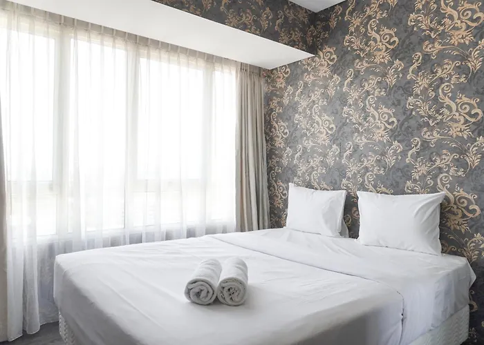 Good And Homey 2Br At Nifarro Park Apartment By Travelio