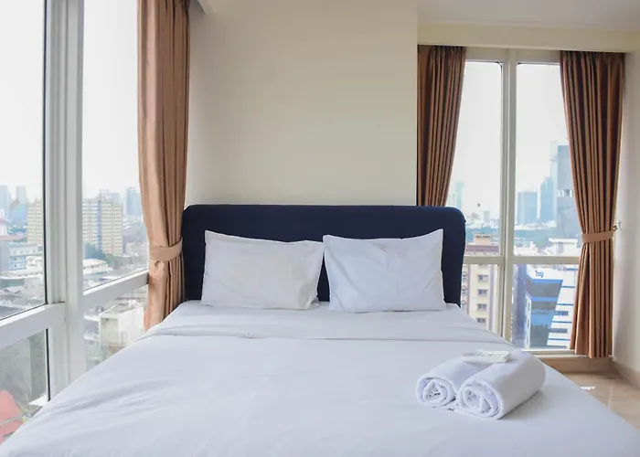 Spacious And Elegant 3Br At Menteng Park Apartment By Travelio