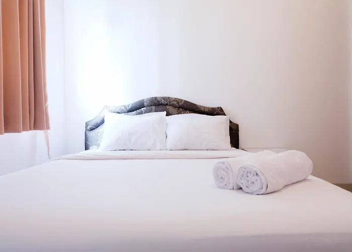 Cozy And Minimalist 2Br Apartment @ Signature Park Grande By Travelio