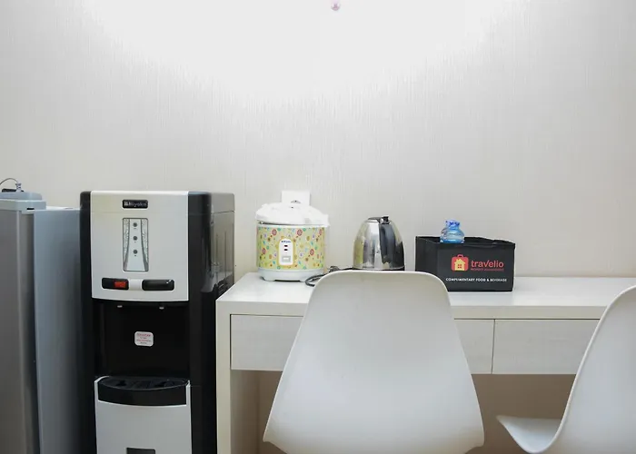 Minimalist 1Br At Kebagusan City Apartment By Travelio