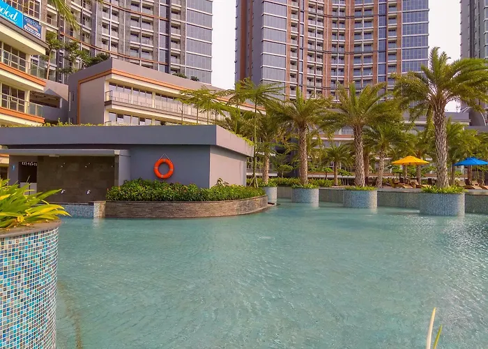 Best View 1Br Apartment At Gold Coast Pik By Travelio