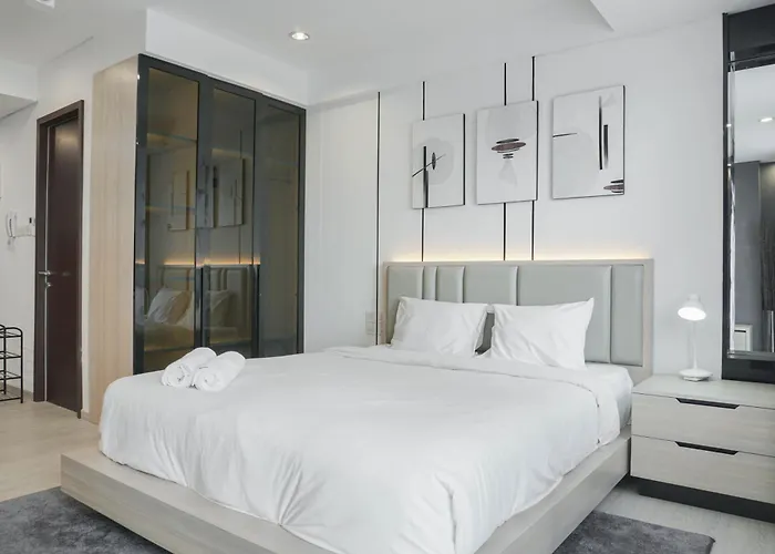 Comfort Studio At Daan Mogot City Apartment By Travelio