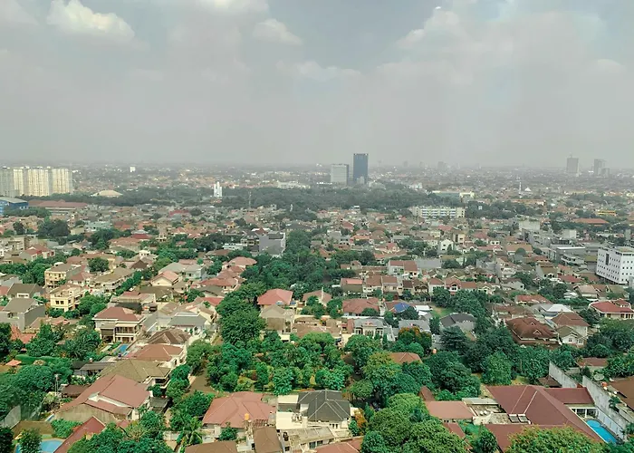 Fancy And Spacious 1Br Apartment At 26Th Floor L\'Avenue By Travelio