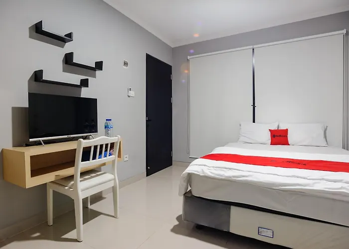 Reddoorz Near Jakarta International Velodrome