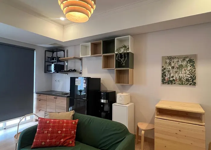 Royal Deluxe & Private Apartments - West Jakarta
