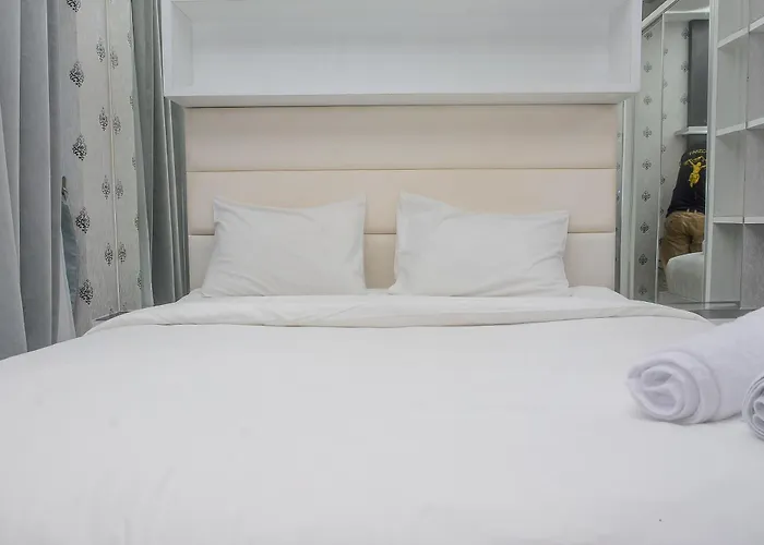 Comfort With City View Studio Tifolia Apartment By Travelio