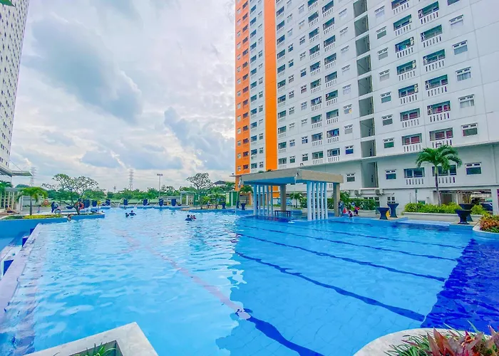 Nice And Comfy Studio At Green Pramuka City Apartment By Travelio