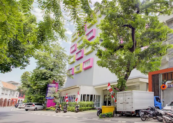 Hotel O Gambir Near Juanda Station Formerly Bunga Dahlia