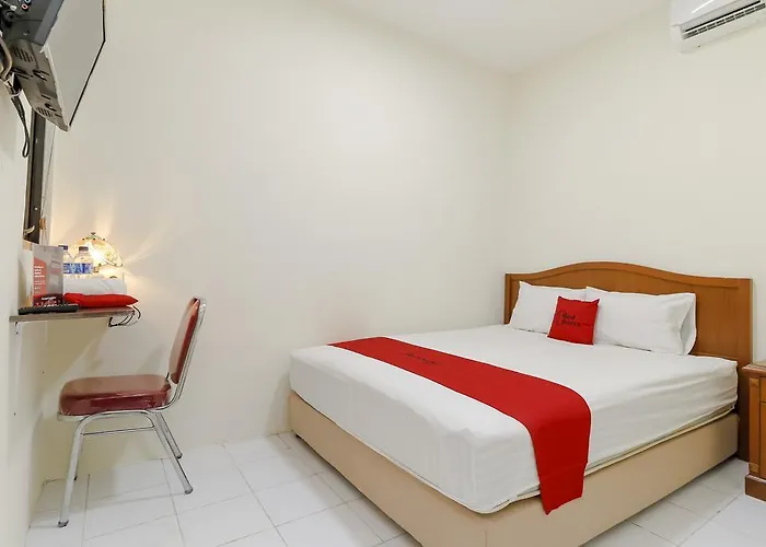 Reddoorz Plus Near Ciputra World Kuningan 2