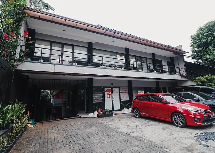 Reddoorz Plus Near Rs Fatmawati 2