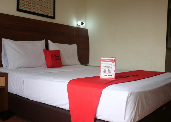 Reddoorz Plus Near Senen