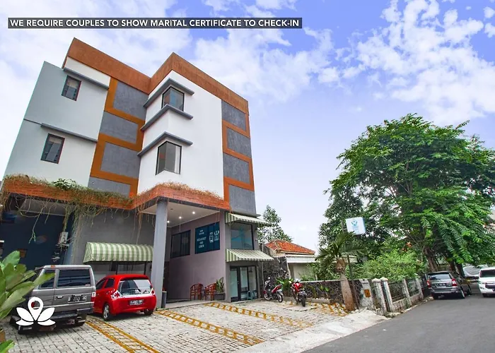 Zen Rooms Uptown Residence Syariah