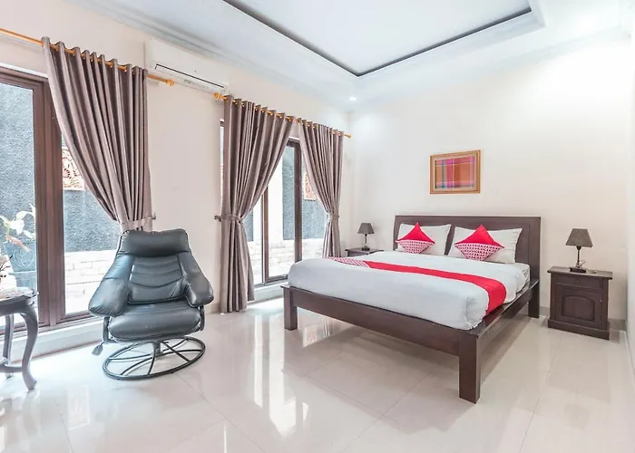 Oyo 1667 Wisma Lux Barkah