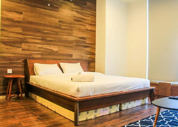 Homey And Warm 3Br Apartment At Ambassade Residences By Travelio