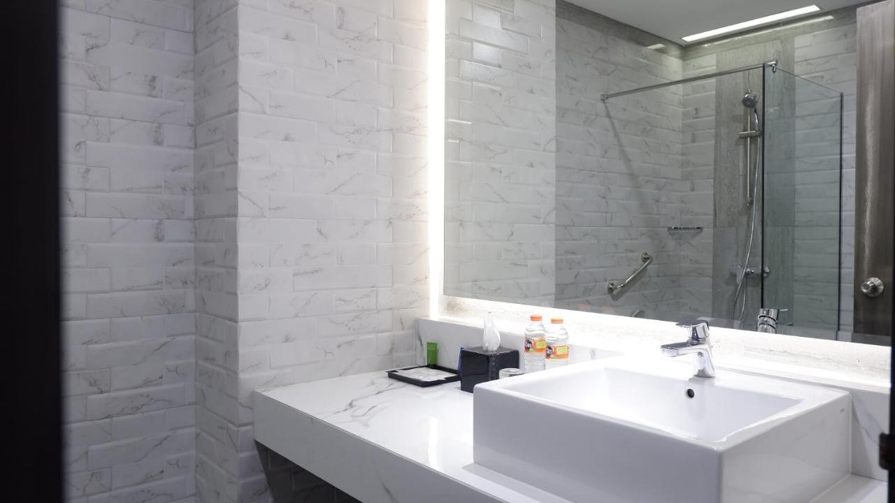 Royal Palm & Conference Center Cengkareng Hotel Jakarta