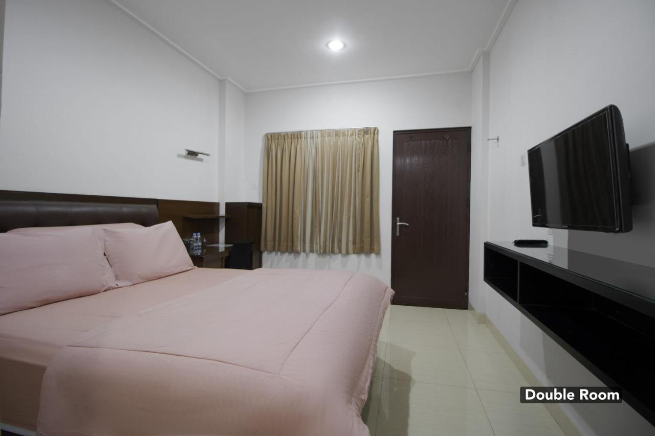Bendungan Hilir Guest house 2*