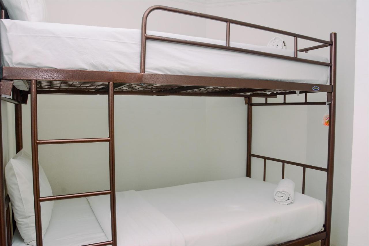 Apartment Comfortable 2br Glodok By Travelio