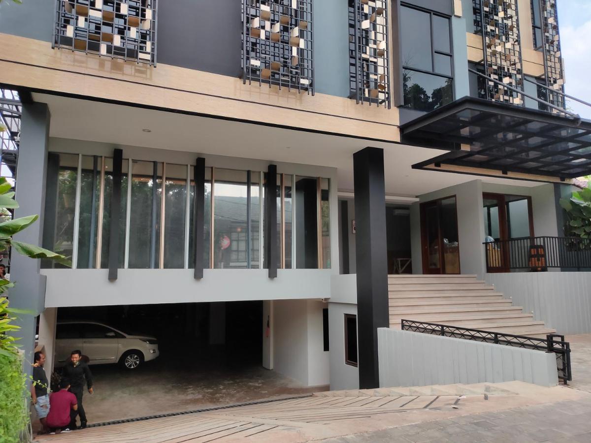 Adotel 2* Jakarta