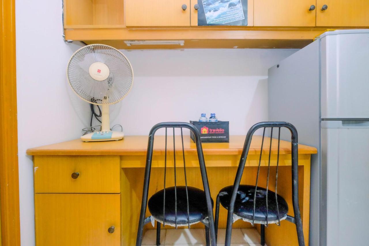 New Furnished 1br Rajawali By Travelio Apartment