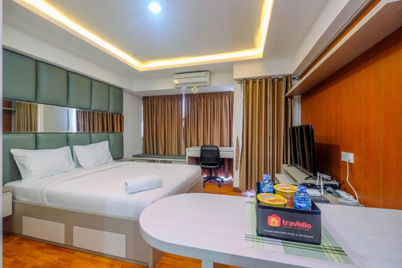 Cozy At H Near Mt Haryono By Travelio * Jakarta