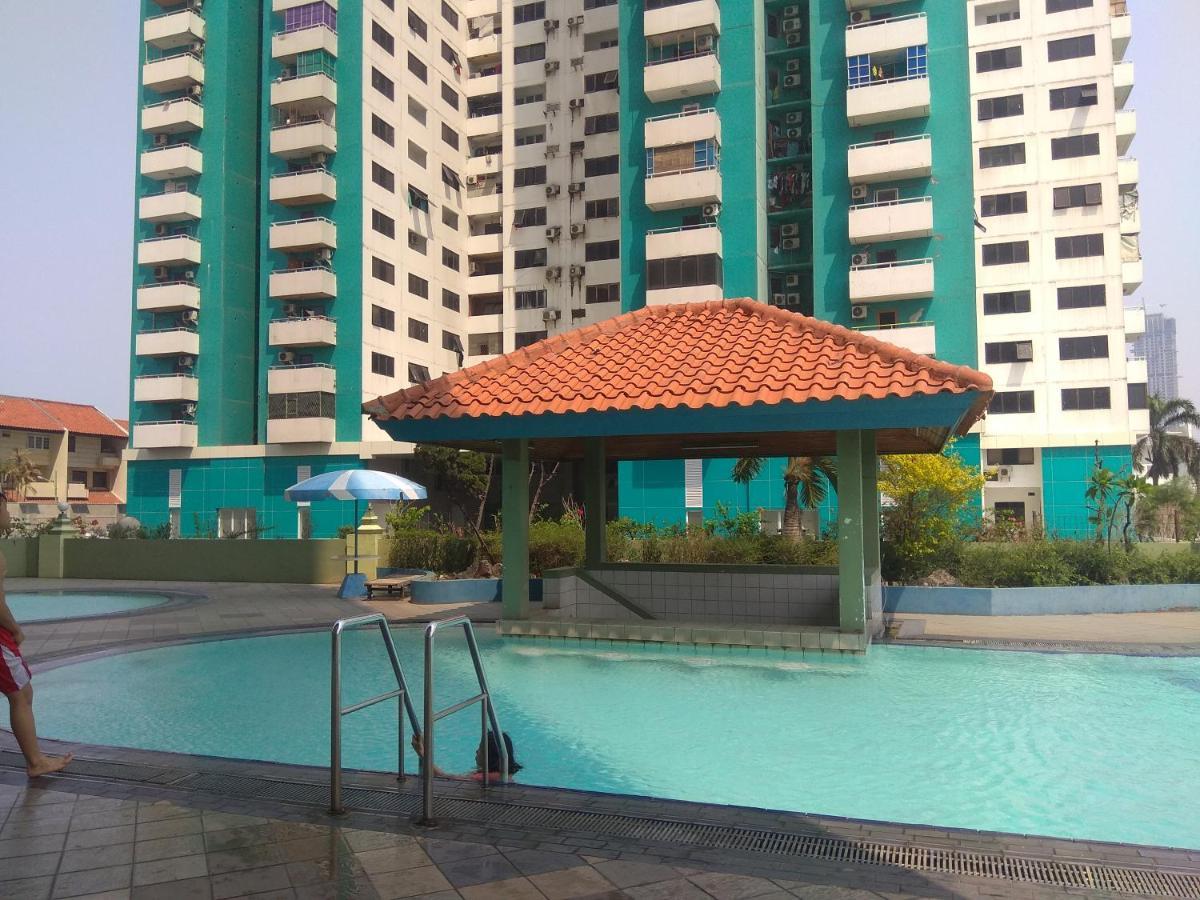 New Furnished 1br Rajawali By Travelio *