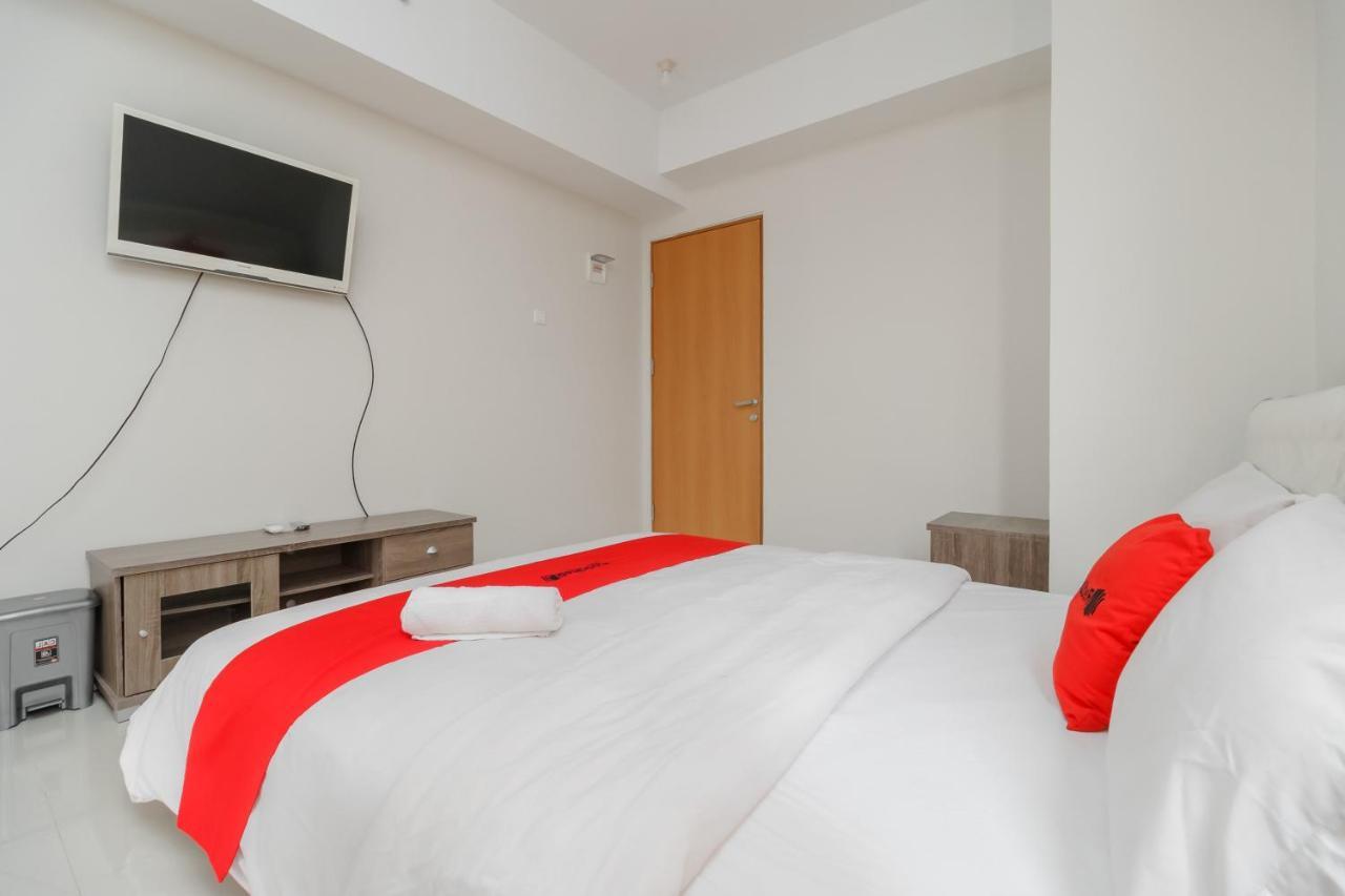Redliving Green Lake View Cimanggis - Win Apartment