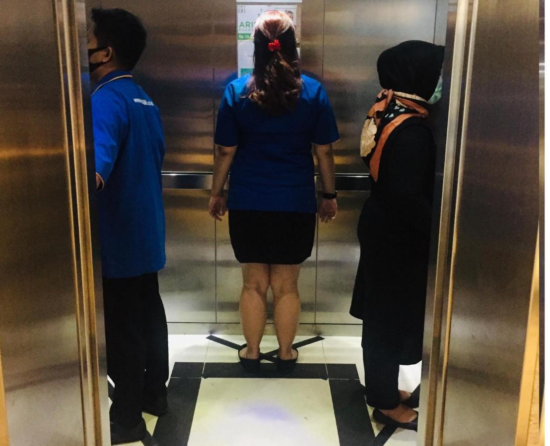 Hotel 88 - Mangga Besar Viii By Wh Jakarta