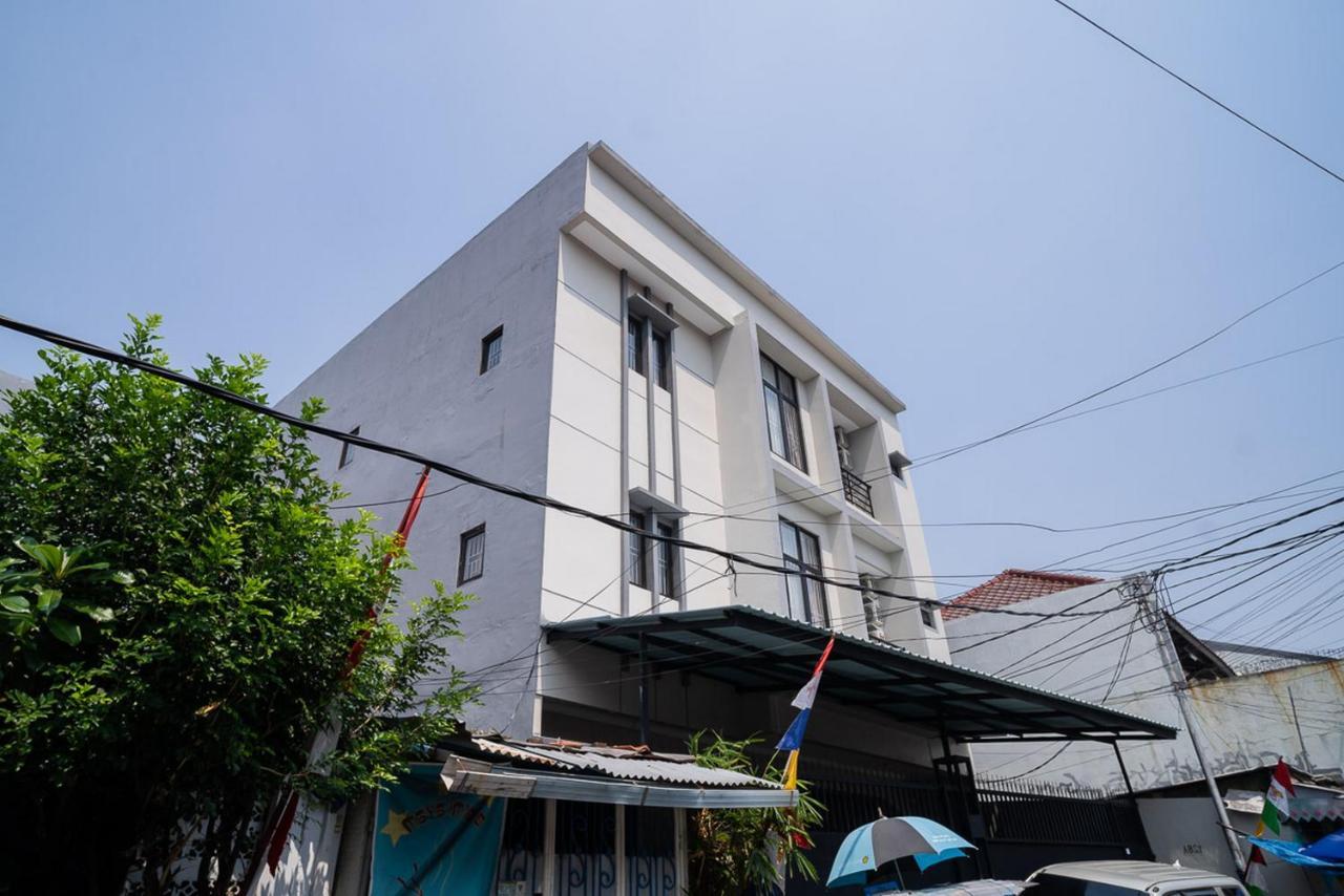 Wisma tamu Koolkost Near Pasar Baru