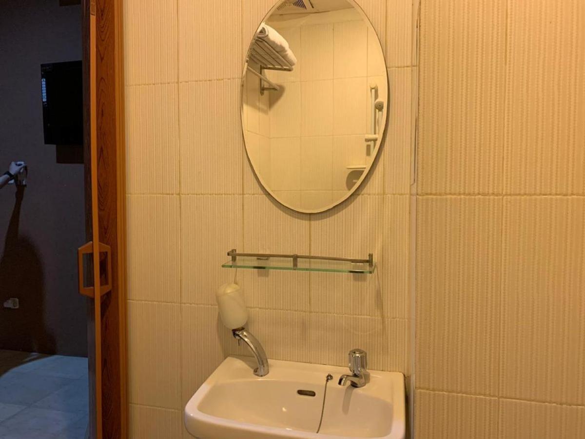 Rumah Shinta Hotel 2*