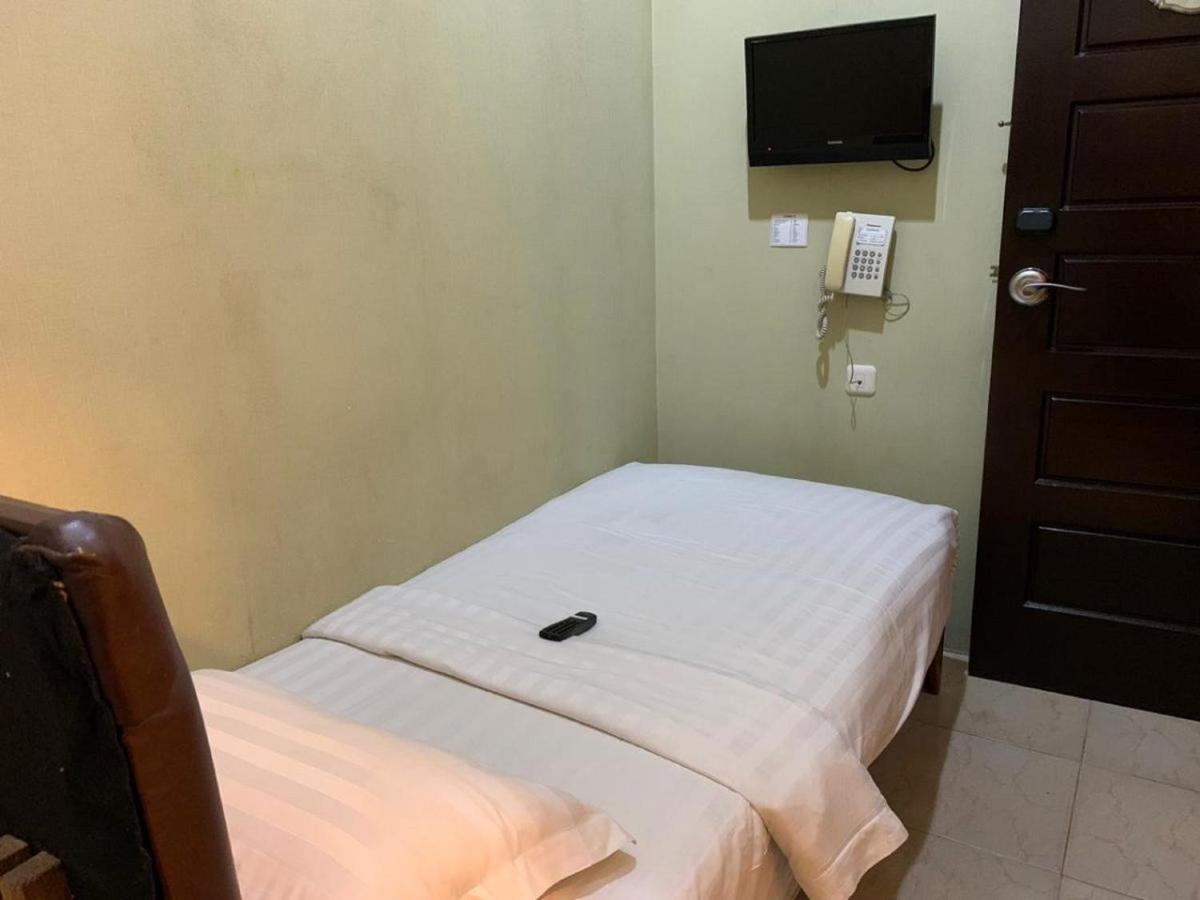 Rumah Shinta Hotel 2*